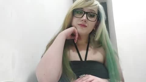 Snapshot of shondrapisani chatting on June 2026 11:29:01 PM shondrapisani online show from June 2026 11:29:01 PM