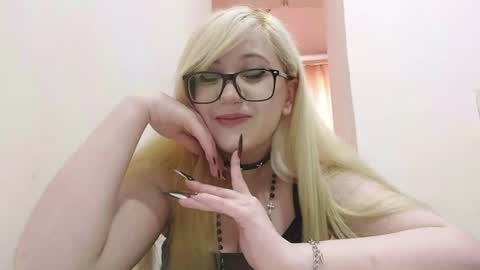 Snapshot of shondrapisani chatting on July 2026 11:17:02 AM shondrapisani online show from July 2026 11:17:02 AM