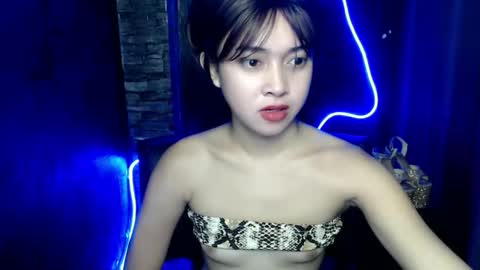 shopa_xiana online show from October 2025 11:35:02 PM