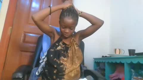 Snapshot of shortnswee254 chatting on March 2026 10:07:02 AM shortnswee254 online show from March 2026 10:07:02 AM