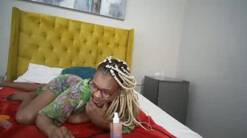 Snapshot of shotofmocha chatting on September 2025 09:08:02 AM shotofmocha online show from September 2025 09:08:02 AM