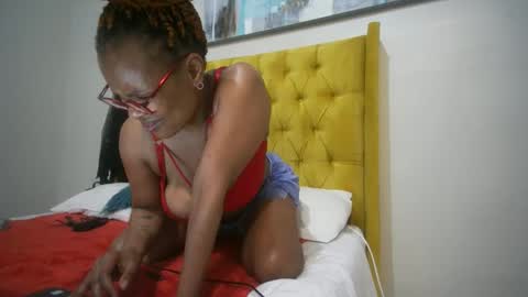 Snapshot of shotofmocha chatting on October 2025 08:31:01 PM shotofmocha online show from October 2025 08:31:01 PM