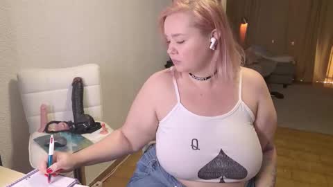 Mimi   online show from January 2026 09:34:02 AM