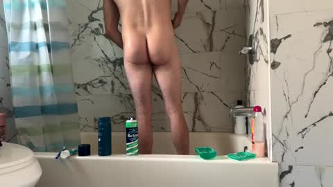 Snapshot of shreddylong chatting on September 2025 11:21:01 AM shreddylong online show from September 2025 11:21:01 AM