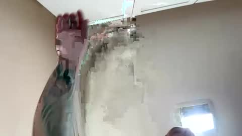 Snapshot of shubby420 chatting on January 2025 04:06:02 PM YeahBoi420 online show from January 2025 04:06:02 PM