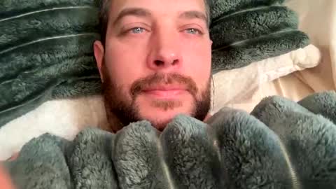 Snapshot of shubby420 chatting on February 2025 04:44:01 PM YeahBoi420 online show from February 2025 04:44:01 PM