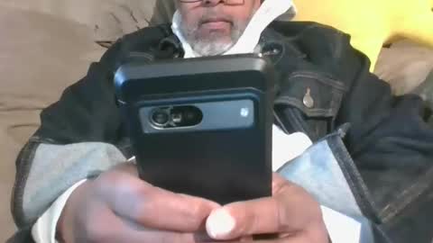 Snapshot of shy333 chatting on February 2025 02:21:01 PM SHY333 online show from February 2025 02:21:01 PM