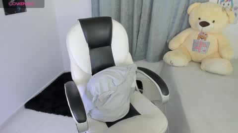 Nahomy online show from December 2024 10:55:01 PM