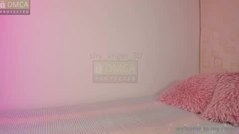 Angel  online show from December 2025 04:22:01 PM