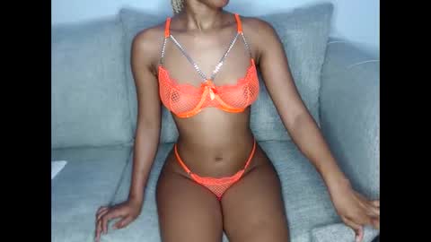 Snapshot of shy_baddie chatting on December 2025 05:40:02 PM Sheril online show from December 2025 05:40:02 PM