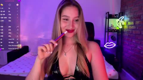 Alice online show from December 2025 11:32:02 PM