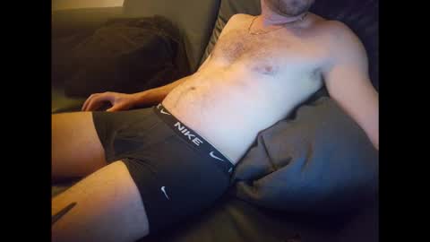 Snapshot of shy_boy93 chatting on February 2026 10:50:02 PM xxshy boy online show from February 2026 10:50:02 PM