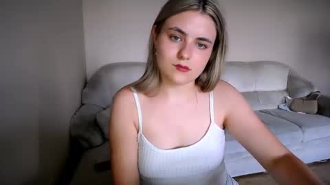 Snapshot of shy_sabrina_ chatting on June 2026 01:15:01 PM shy_sabrina_ online show from June 2026 01:15:01 PM
