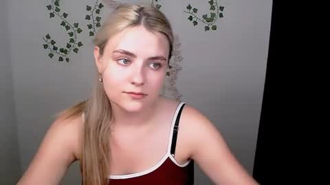 Snapshot of shy_sabrina_ chatting on June 2026 12:39:01 PM shy_sabrina_ online show from June 2026 12:39:01 PM
