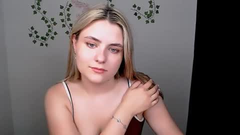 Snapshot of shy_sabrina_ chatting on July 2026 12:08:01 PM shy_sabrina_ online show from July 2026 12:08:01 PM