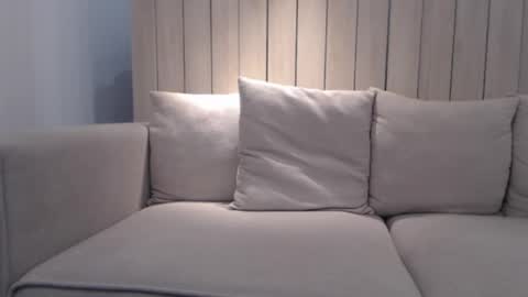 shy_schoolgirl_ online show from February 2025 04:36:02 PM