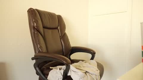 Snapshot of shybabyangel777 chatting on September 2025 04:52:02 PM bella online show from September 2025 04:52:02 PM