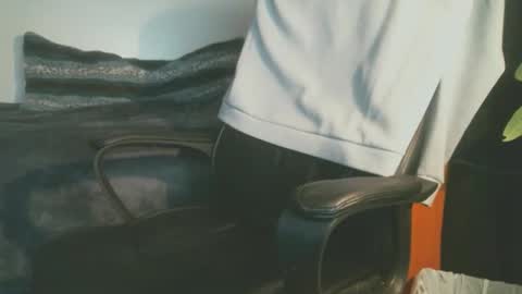 shyboyhugecum2020 online show from December 2025 04:31:02 AM