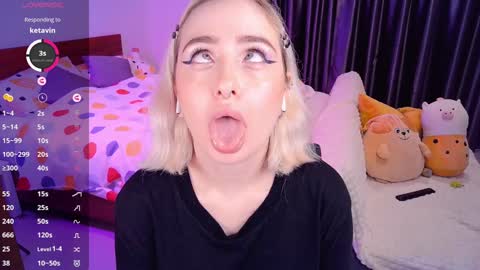 Effie online show from December 2024 10:50:02 AM