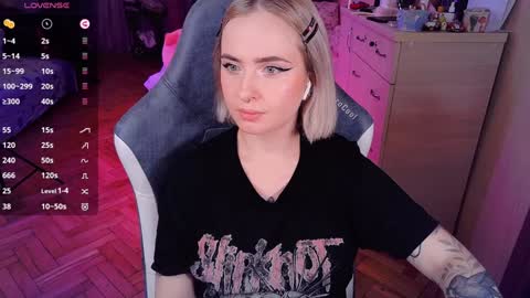 Effie online show from January 2025 03:32:02 PM