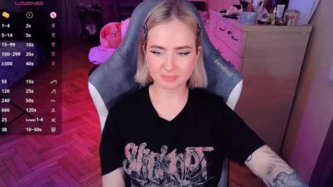 Effie online show from January 2025 10:24:01 PM