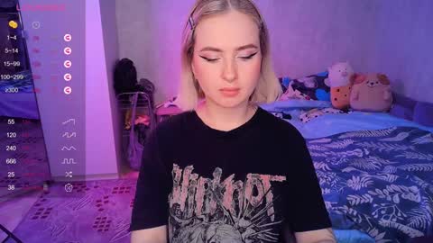 Effie online show from February 2025 01:16:02 PM