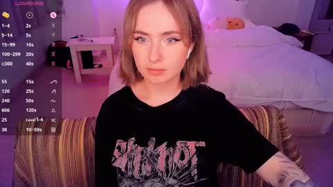 Effie online show from March 2025 03:48:02 PM