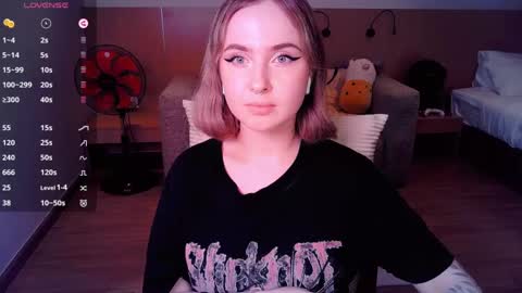 Effie online show from March 2025 08:01:02 PM