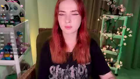 Snapshot of shyfoxxxy chatting on July 2026 06:35:02 PM Effie online show from July 2026 06:35:02 PM