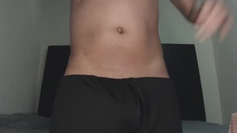 Snapshot of shyguy0401xx chatting on May 2026 07:01:02 PM ShyGuy0401xx online show from May 2026 07:01:02 PM