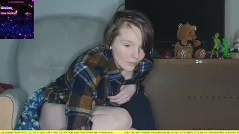 Snapshot of shyohiogirl chatting on February 2025 09:42:01 AM Hippie online show from February 2025 09:42:01 AM