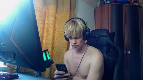 Tom and Betty online show from April 2026 06:19:01 AM