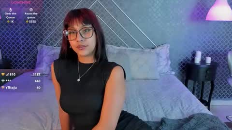 Sia online show from October 2025 07:38:02 PM