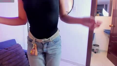 Sia online show from November 2025 07:57:02 PM