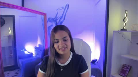 siafoxx_ online show from April 2026 11:02:01 PM