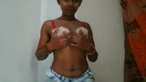 sianna9784 online show from October 2025 07:18:01 AM