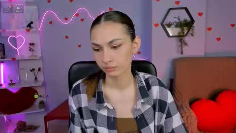 silicia online show from February 2026 01:18:01 PM