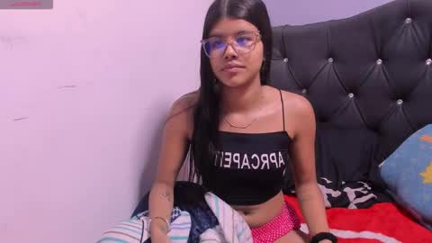 Snapshot of sidney_brownn chatting on March 2026 02:33:02 AM sidney_brownn online show from March 2026 02:33:02 AM