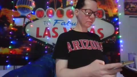 Snapshot of sidneyraee chatting on December 2024 07:05:02 PM Mrs. St. Patrickk online show from December 2024 07:05:02 PM