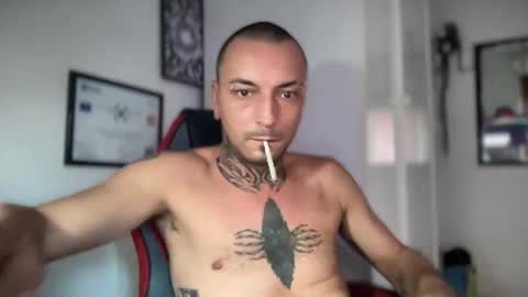 Snapshot of sidvicious23cm chatting on September 2025 04:51:02 PM sidvicious23cm online show from September 2025 04:51:02 PM