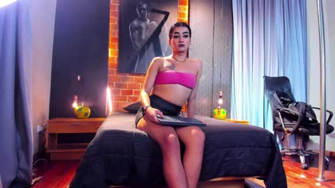 Snapshot of sienna_dark chatting on March 2026 11:33:02 AM SinnaDark online show from March 2026 11:33:02 AM