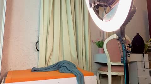 Snapshot of sienna_dark chatting on April 2026 11:37:01 AM SinnaDark online show from April 2026 11:37:01 AM