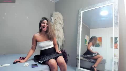 sienna_glow online show from March 2026 03:30:01 PM