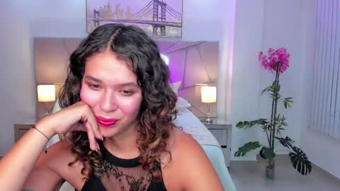 siiena online show from May 2026 06:38:01 PM