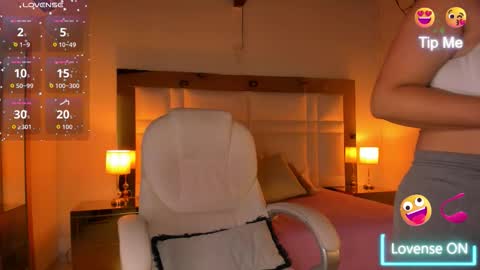 Snapshot of siennaa_rose chatting on November 2025 11:53:02 AM Sienna online show from November 2025 11:53:02 AM