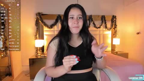 Snapshot of siennaa_rose chatting on December 2025 11:30:02 AM Sienna online show from December 2025 11:30:02 AM