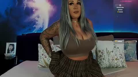 Snapshot of sierra_quinn chatting on July 2026 07:38:01 PM Sierra online show from July 2026 07:38:01 PM