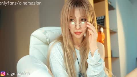 OF   instagram sigmaasian twitter sigmasian online show from January 2025 04:59:01 AM