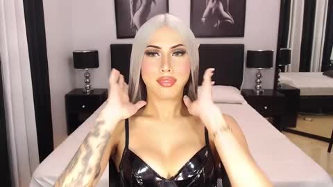 Jenny Hakenson online show from December 2024 05:11:01 PM