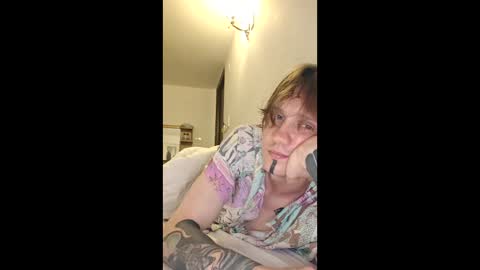 Snapshot of silent_stitch chatting on May 2026 05:04:01 AM silent_stitch online show from May 2026 05:04:01 AM